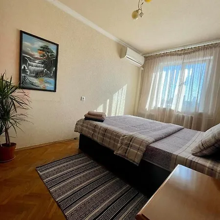 Comfortable One Beds With View For Independent Sqr *