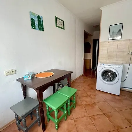 Apartment Comfortable One Beds With View For Independent Sqr *