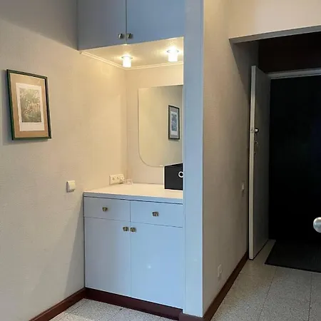 Comfortable One Beds With View For Independent Sqr Apartment *