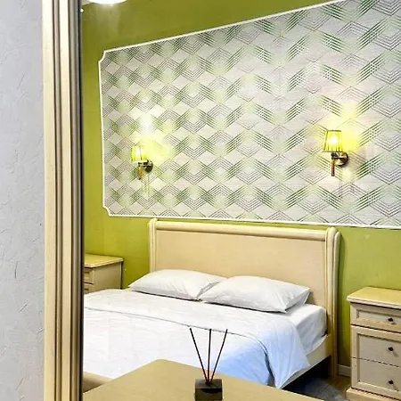 Comfortable One Beds With View For Independent Sqr Apartment *