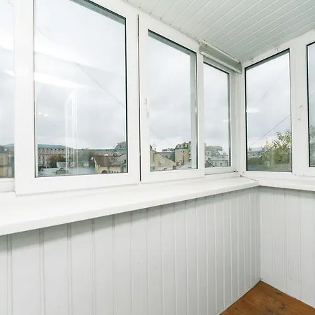 Apartment Comfortable One Beds With View For Independent Sqr *